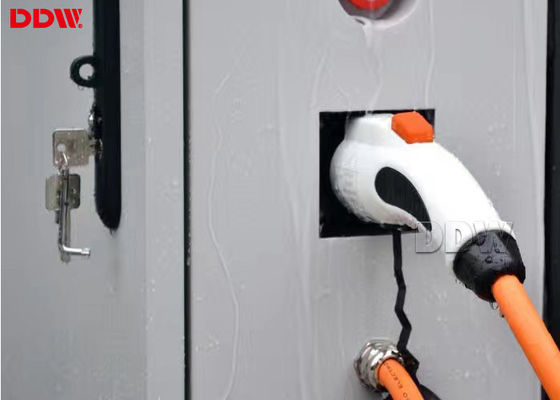 60 Güneş Işığı Okulabilir Monitör Dışarı Dijital İşaret Kiosku 3600w Yüksek Parlaklık