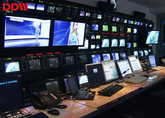 2 X HDMI Girişi, DVI Girişi, VGA Girişi ile Büyük Kapalı CCTV Video Duvar