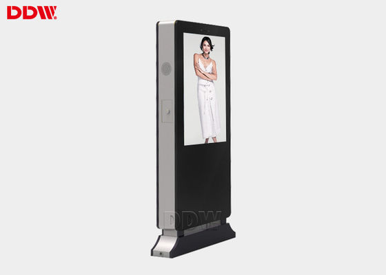 2000 Nits 55 "Yeryüzü Kalkan Dışarı Dijital İşaret Kiosku Fan Soğutma Sistemiyle